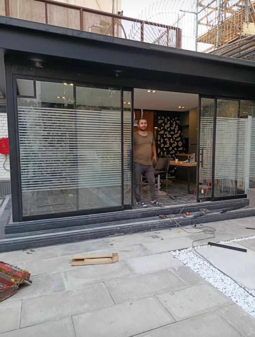 خدمات شیشه سکوریت و پنجره دوجداره یزدان در پرند